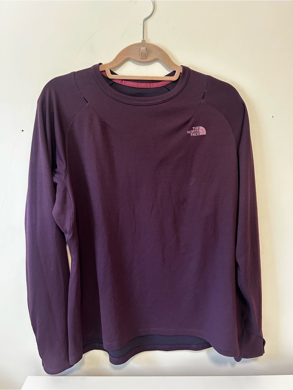The North Face Women's Long Sleeve Crew - Plum